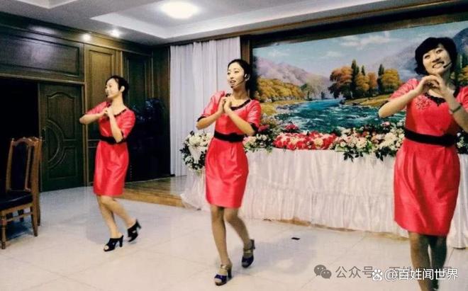 ！国家分配的颜值岗位最后一个让韩国眼红pg电子模拟器电脑版揭秘朝鲜美女职业(图2)