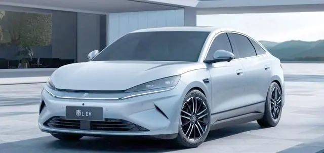 三款配置深度解析：选车指南pg模拟器比亚迪秦L EV(图7)
